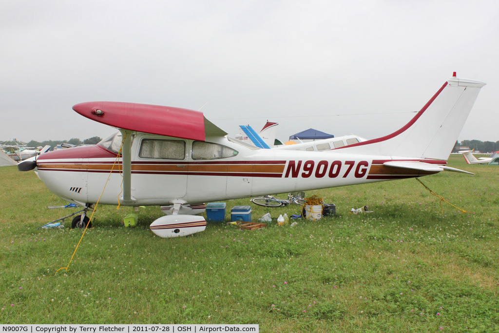 N9007G, 1970 Cessna 182N Skylane C/N 18260547, At 2011 Oshkosh