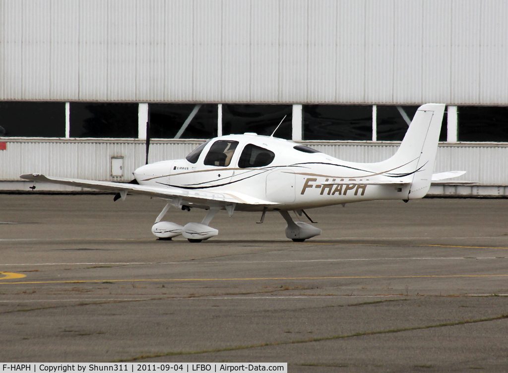 F-HAPH, 2007 Cirrus SR22 C/N 2538, Parked...