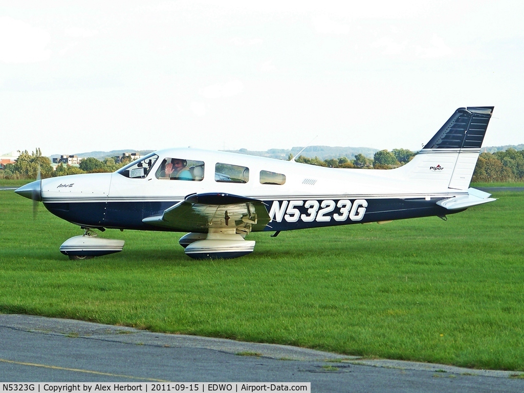 N5323G, 2001 Piper PA-28-181 Archer III C/N 2843440, [Kodak Z812IS]