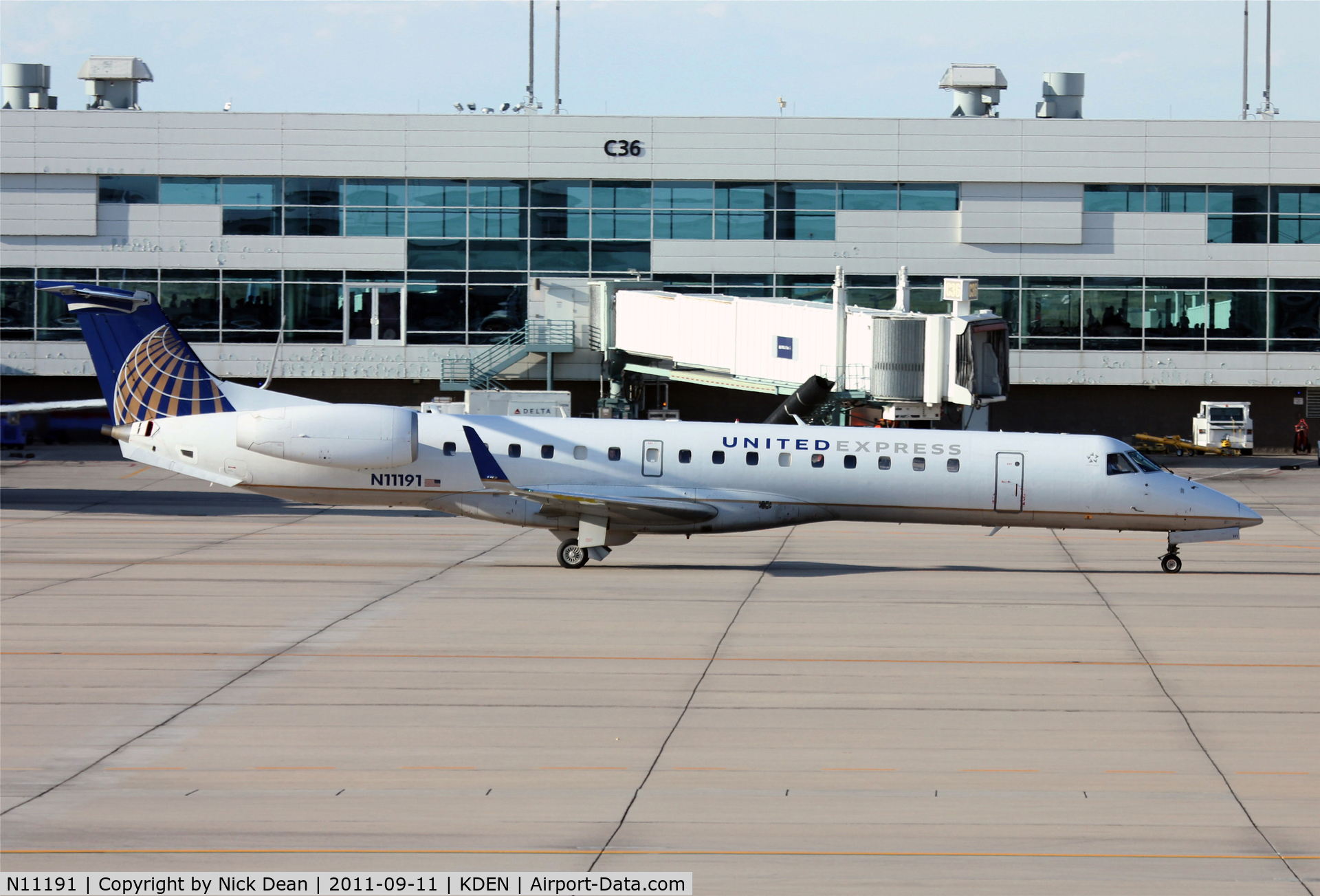 N11191, 2005 Embraer ERJ-145XR (EMB-145XR) C/N 14500935, KDEN/DEN