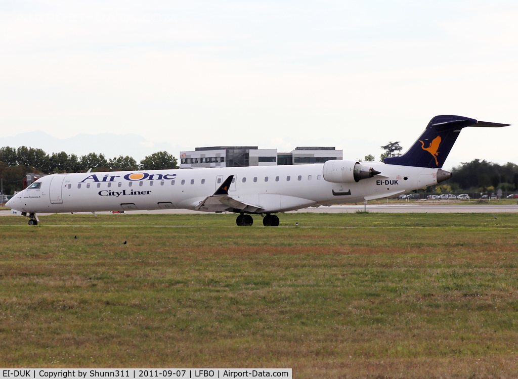EI-DUK, 2006 Canadair CRJ-900ER (CL-600-2D24) C/N 15104, Taxiing holding point rwy 32R for departure...