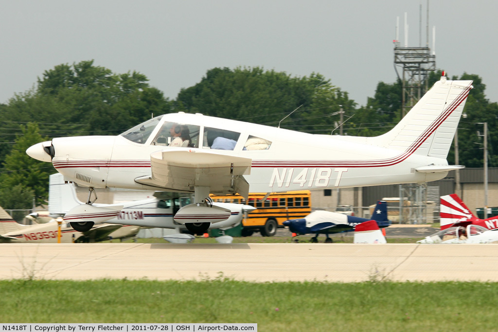 N1418T, 1972 Piper PA-28-180 C/N 28-7205295, At 2011 Oshkosh