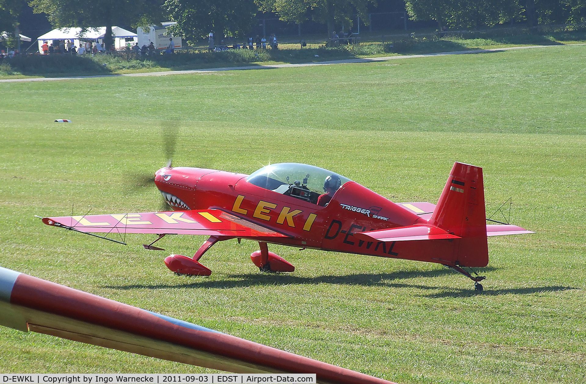 D-EWKL, 1998 Extra EA-300L C/N 064, Extra EA-300/L at the 2011 Hahnweide Fly-in, Kirchheim unter Teck airfield