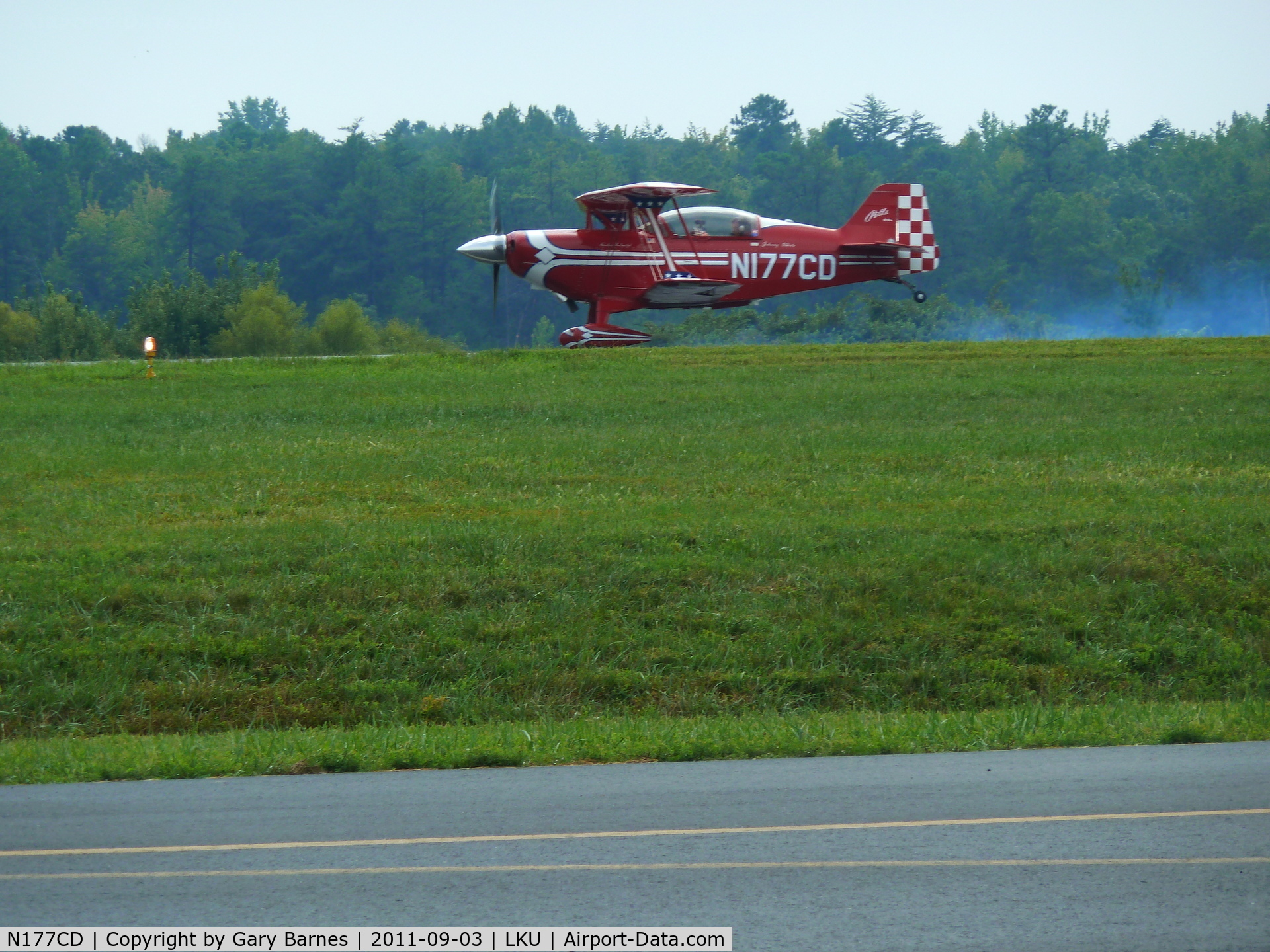 N177CD, 2004 Aviat Pitts S-2C Special C/N 6069, Landing at Freeman Field during the Louisa County Air Show, 2011