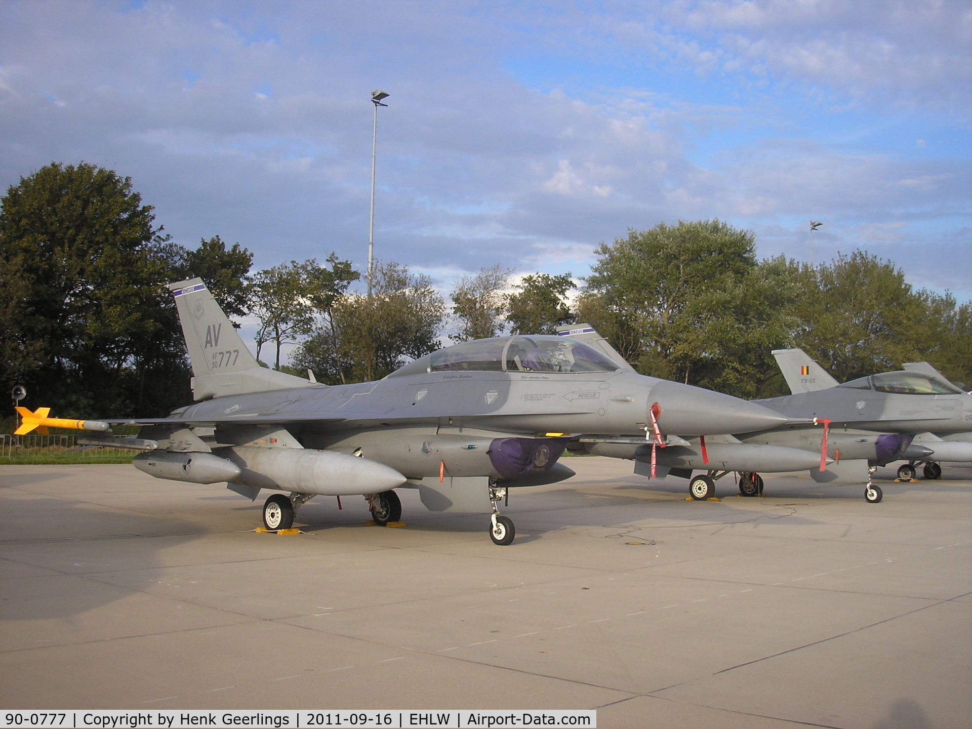 90-0777, 1990 General Dynamics F-16D Fighting Falcon C/N 1D-55, Dutch Air Force Open Day at Leeuwarden AFB ; USAF 