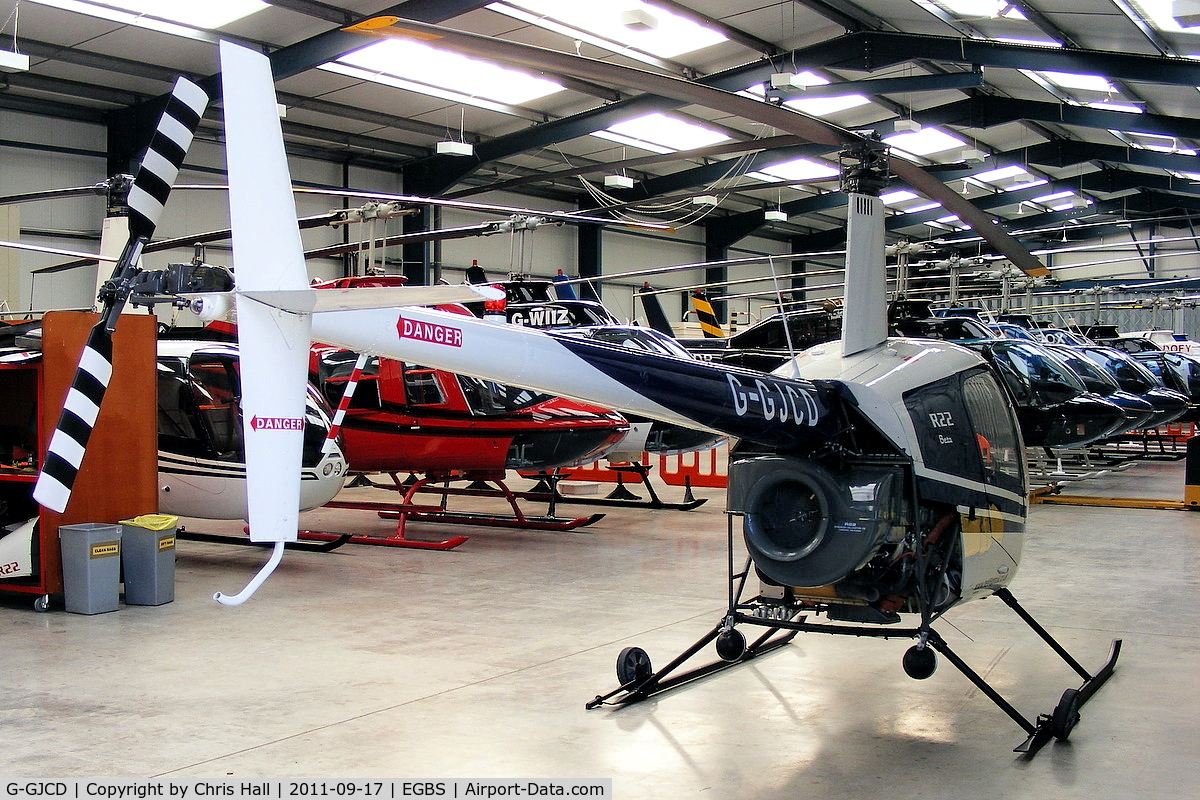 G-GJCD, 1989 Robinson R22 Beta C/N 0966, privately owned