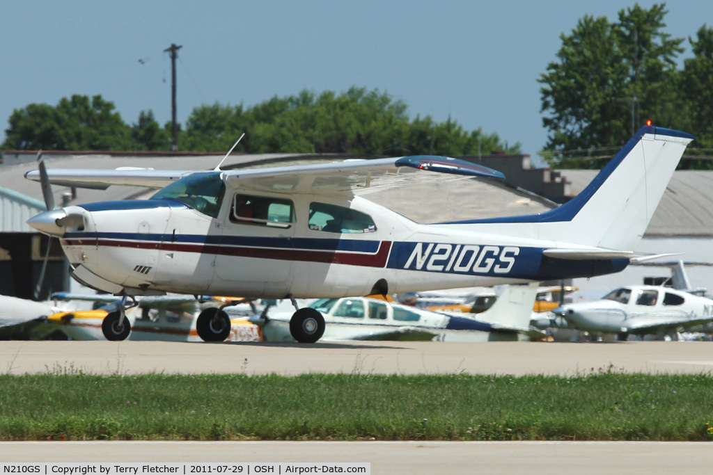 N210GS, 1976 Cessna 210L Centurion C/N 21061283, At 2011 Oshkosh