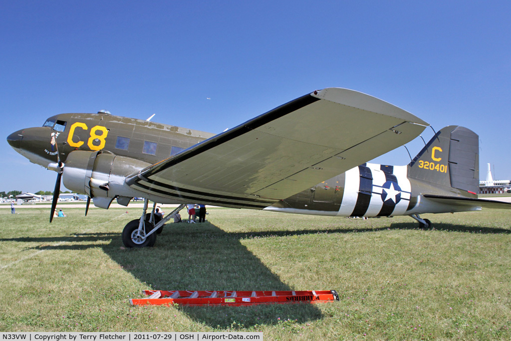 N33VW, 1943 Douglas DC3C-S1C3G (C-47A) C/N 20401, At 2011 Oshkosh