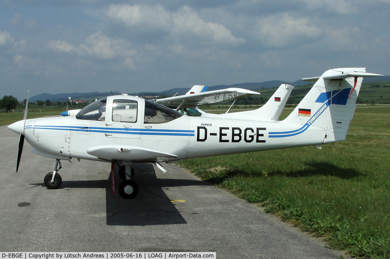 D-EBGE, 1979 Piper PA-38-112 Tomahawk Tomahawk C/N 38-79A0986, Krems / Langenlois