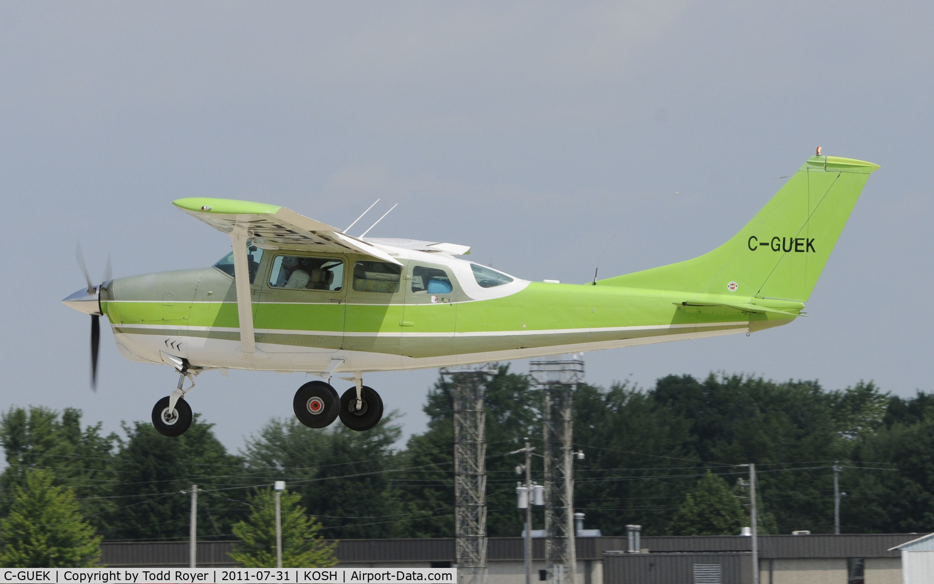 C-GUEK, Cessna P206D Super Skylane C/N P2060564, AIRVENTURE 2011