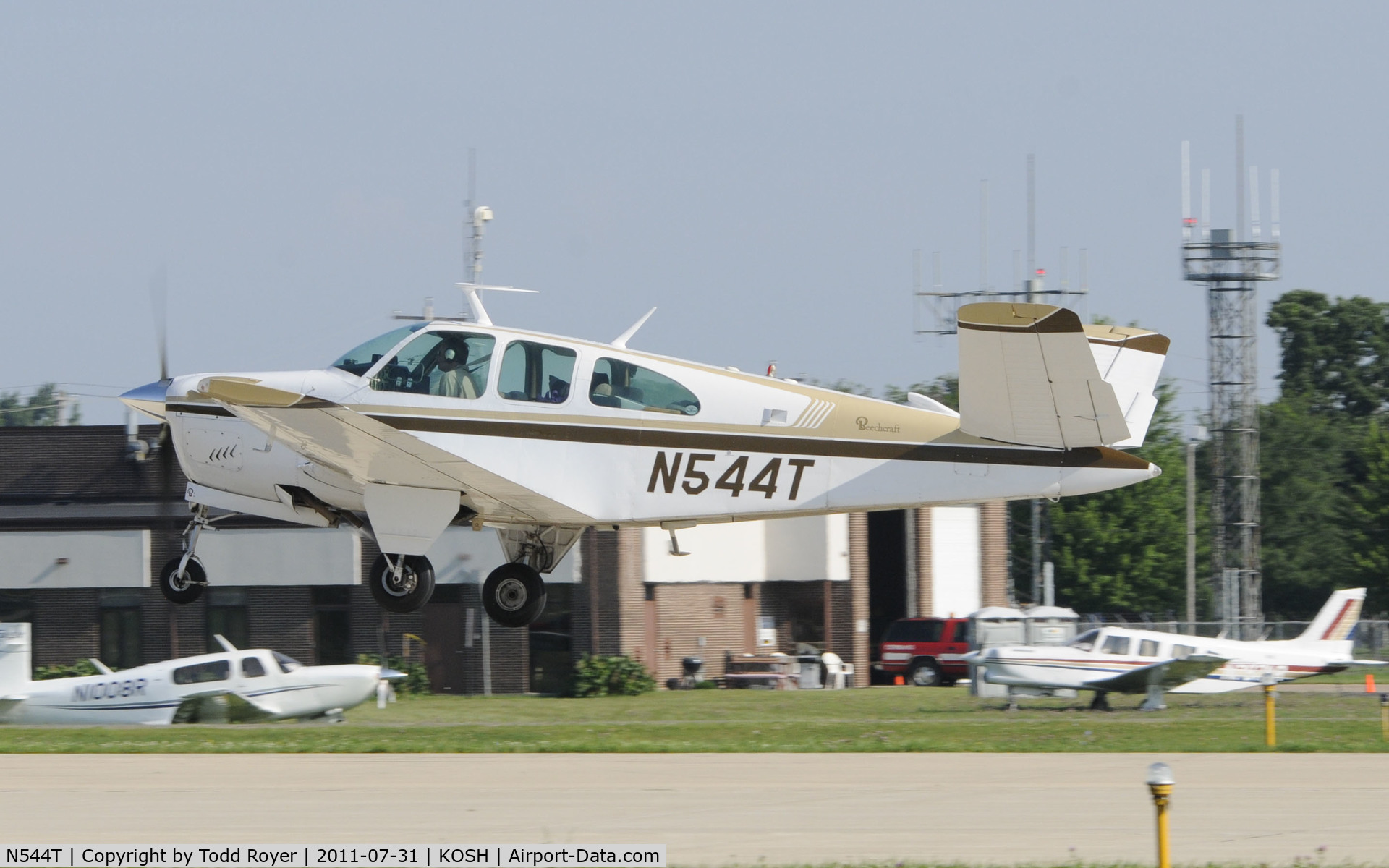 N544T, 1961 Beech N35 Bonanza C/N D-6729, AIRVENTURE 2011