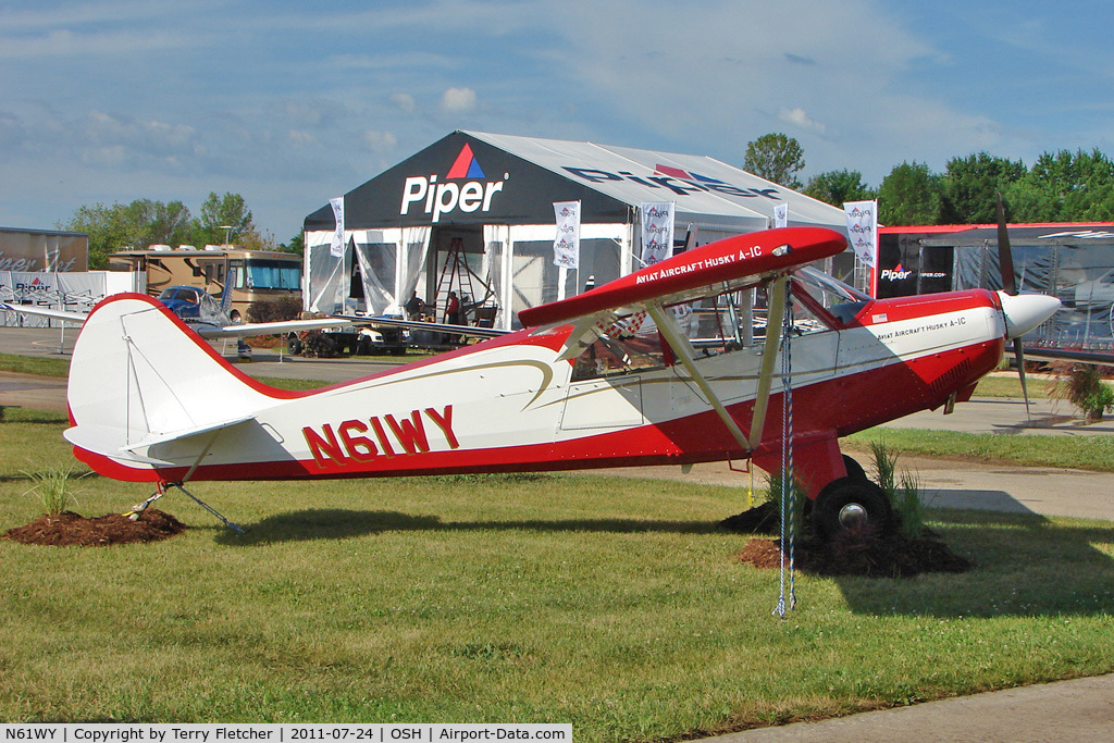 N61WY, Aviat A-1C-180 Husky C/N 3130, On static display at 2011 Oshkosh