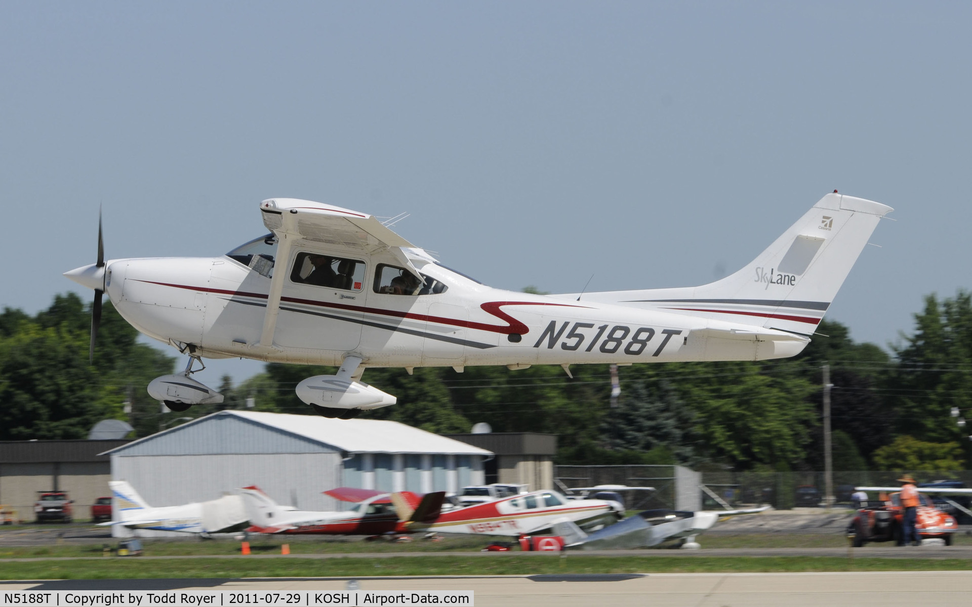 N5188T, 2002 Cessna 182T Skylane C/N 18281113, AIRVENTURE 2011