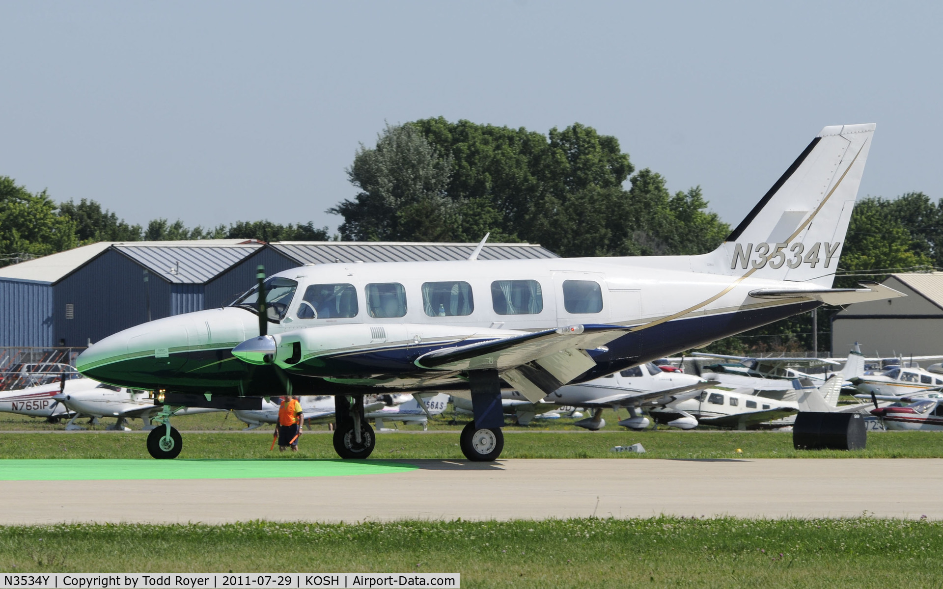 N3534Y, Piper PA-31-350 Chieftain C/N 31-7952195, AIRVENTURE 2011