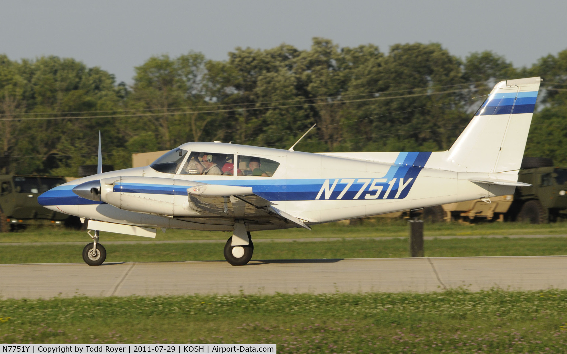 N7751Y, 1965 Piper PA-30 Twin Comanche Twin Comanche C/N 30-839, AIRVENTURE 2011