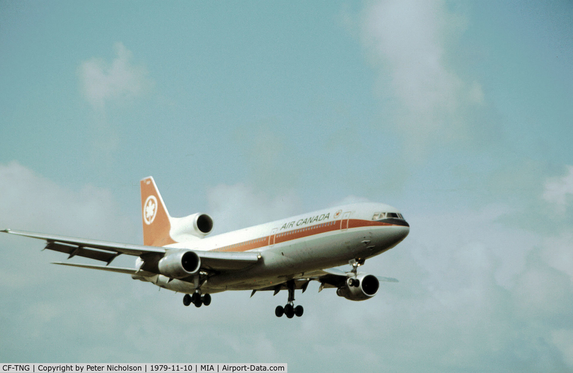 CF-TNG, 1973 Lockheed L-1011-385-1 TriStar 1 C/N 193E-1048, Lockheed TriStar of Air Canada on final approach to Miami in November 1979.