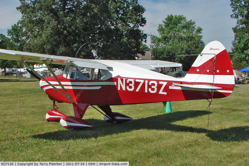 N3713Z, 1960 Piper PA-22-160 Tri Pacer C/N 22-7584, At 2011 Oshkosh