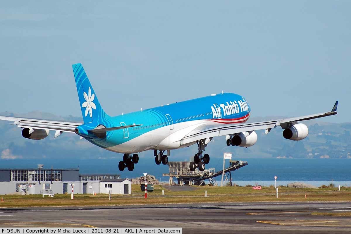 F-OSUN, 2001 Airbus A340-313 C/N 446, At Auckland