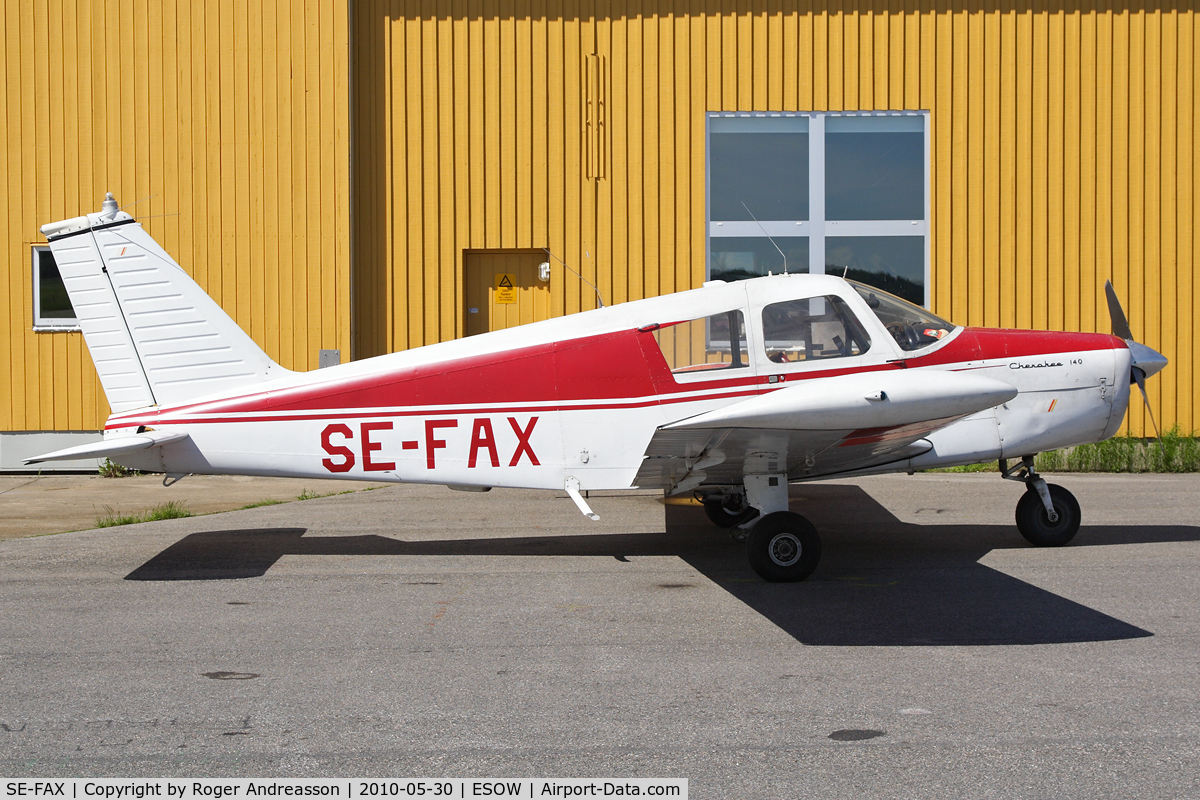 SE-FAX, 1967 Piper PA-28-140 Cherokee C/N 28-22687, Stored at Hässlögymnasiet