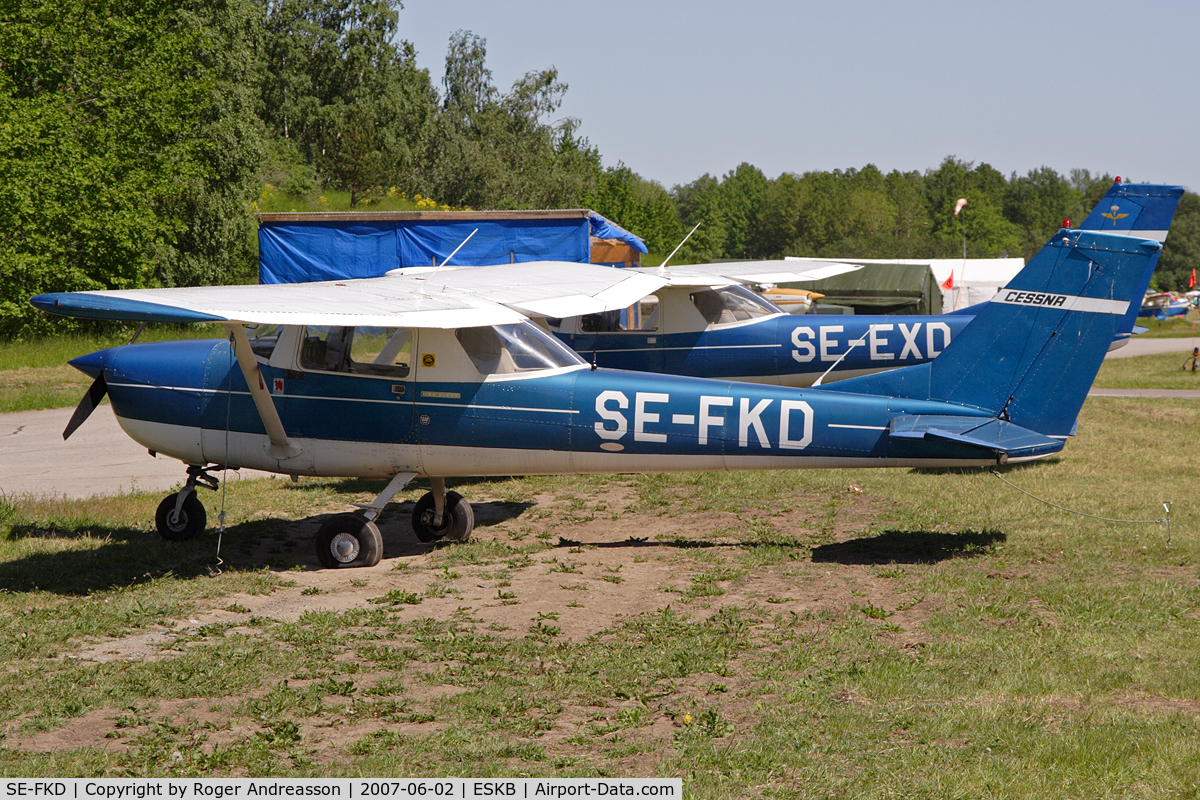 SE-FKD, 1969 Cessna F150J C/N F150-0453, Written off 2009-09-22, damaged on ground by strong winds.