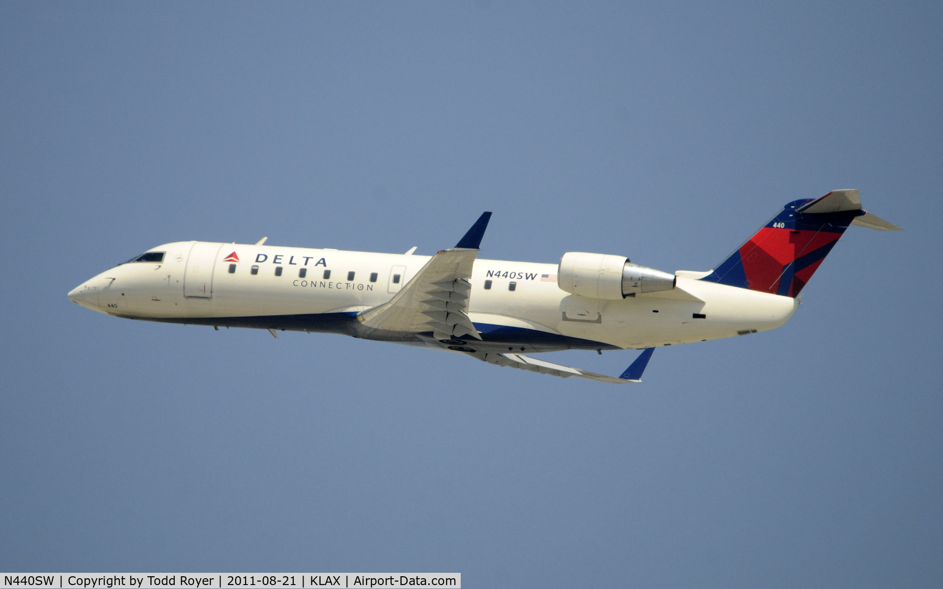 N440SW, 2001 Bombardier CRJ-200LR (CL-600-2B19) C/N 7589, Delta