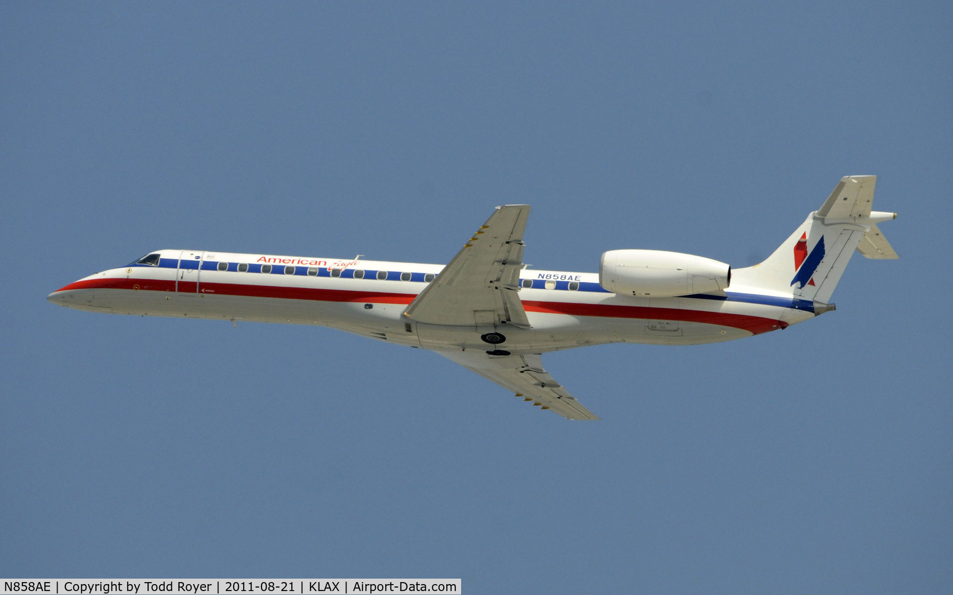 N858AE, 2003 Embraer ERJ-140LR (EMB-135KL) C/N 145754, American