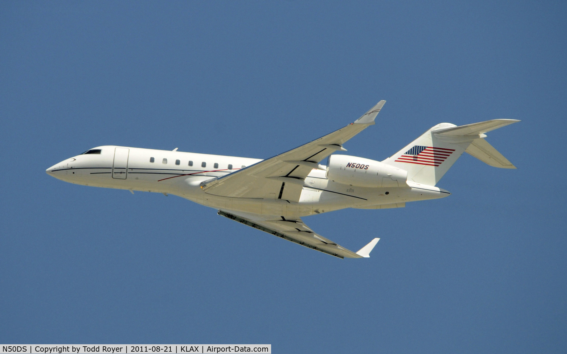 N50DS, 2004 Bombardier BD-700 Global 5000 C/N 9140, Departing LAX