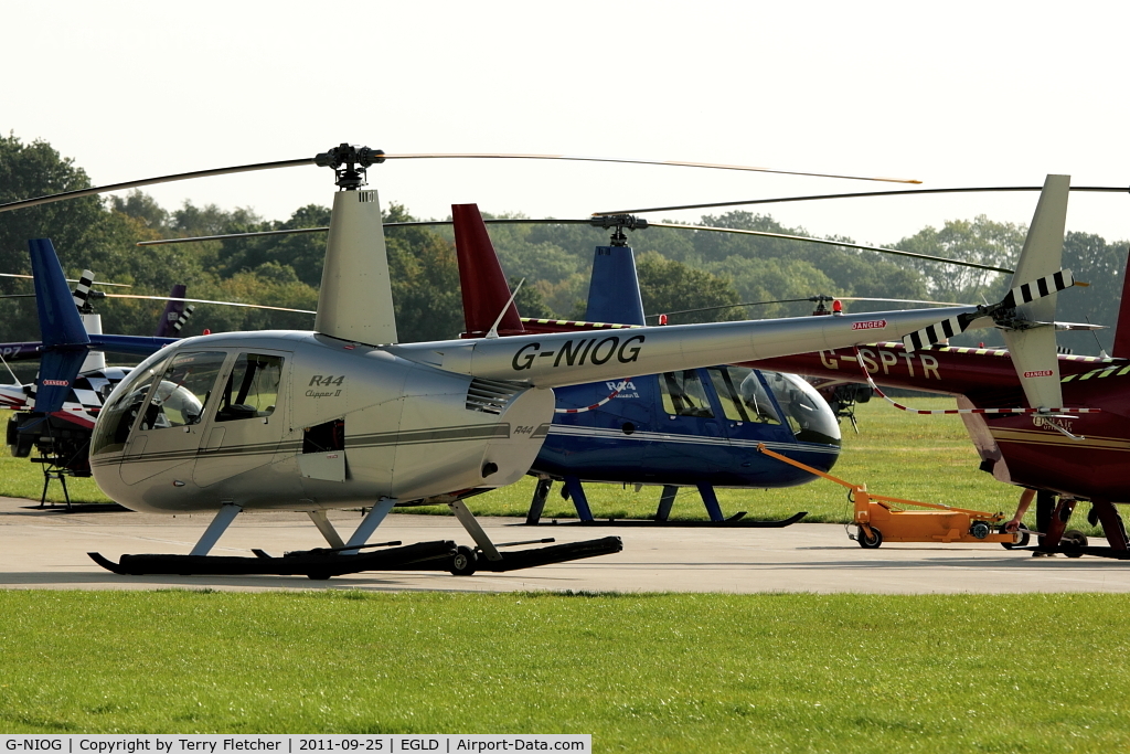 G-NIOG, 2004 Robinson R44 Clipper II C/N 10471, 2004 Robinson Helicopter Co Inc ROBINSON R44 II, c/n: 10471 at Denham
