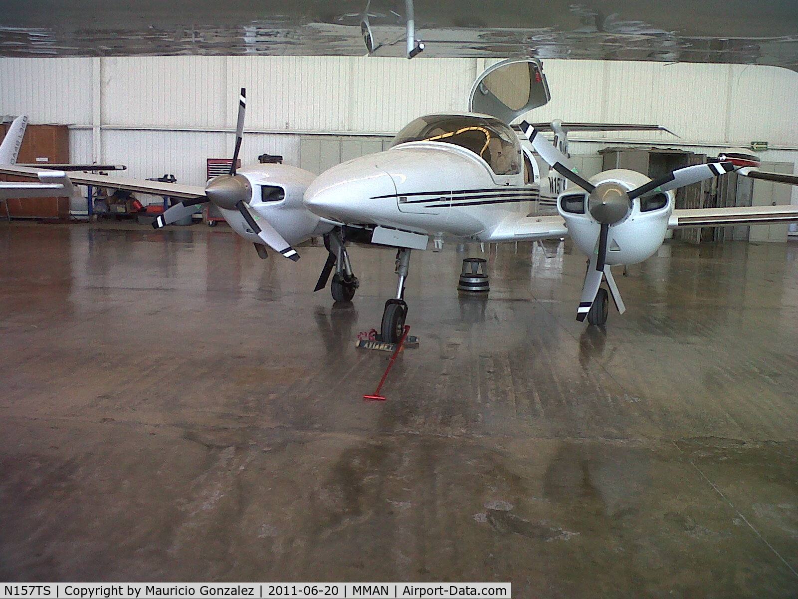 N157TS, Diamond DA-42 Twin Star C/N 42.AC121, Hangared at Avianet, MMAN. 
Monterrey, MX.