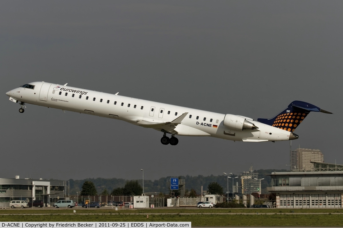 D-ACNE, 2009 Bombardier CRJ-900ER (CL-600-2D24) C/N 15241, departure via RW25