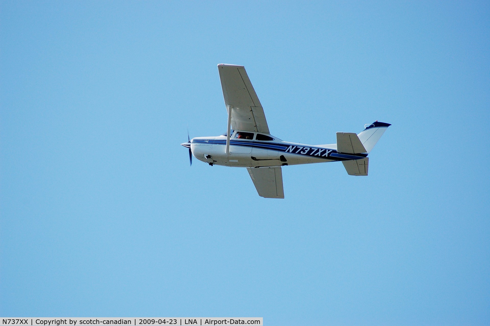 N737XX, 1979 Cessna R182 Skylane RG C/N R18200894, 1979 Cessna 182RG N737XX at Palm Beach County Park Airport, Lantana, FL