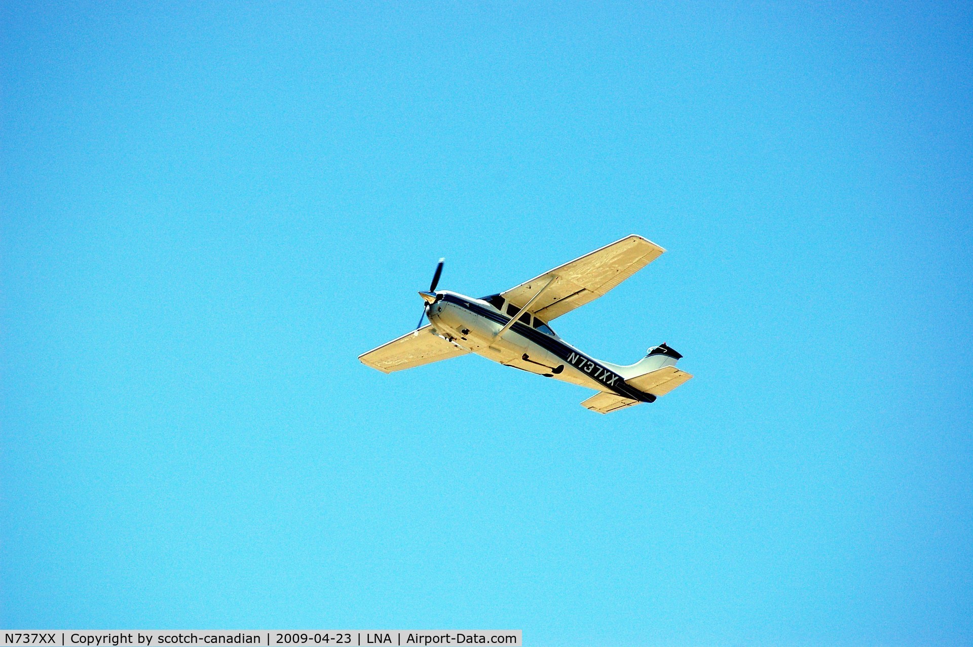 N737XX, 1979 Cessna R182 Skylane RG C/N R18200894, 1979 Cessna 182RG N737XX at Palm Beach County Park Airport, Lantana, FL