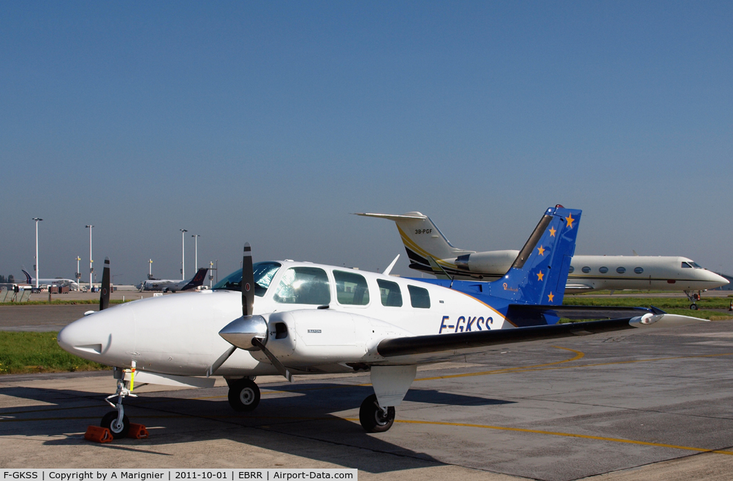 F-GKSS, 1971 Beech 58 Baron C/N TH-154, Yes it is October, and yes, this is Belgium- F-GKSS bathing in the sun and over 30C at Brussels National!