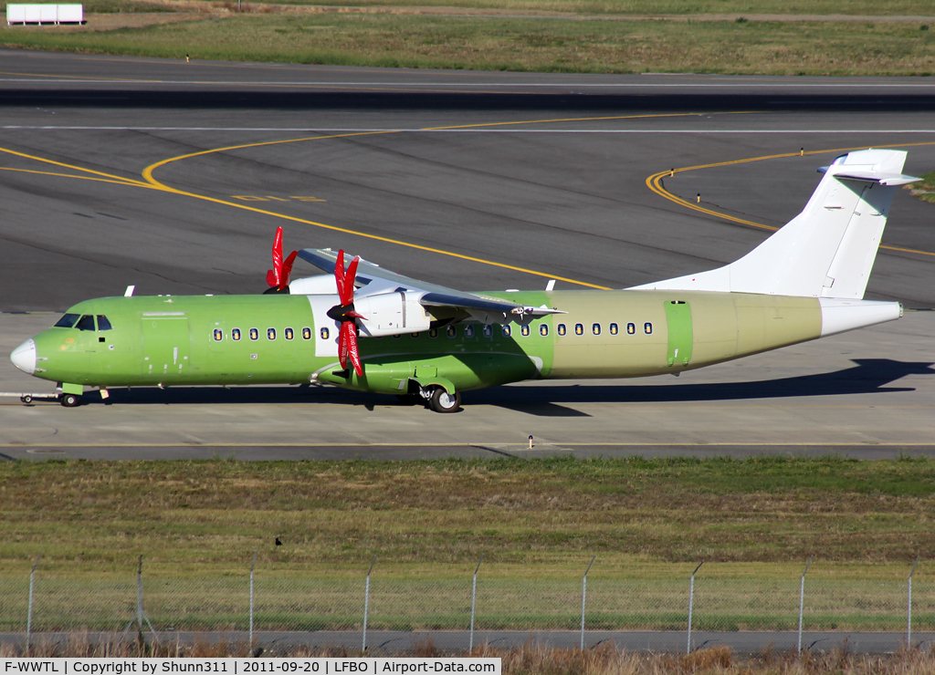 F-WWTL, 2011 ATR 72-600 C/N 969, C/n 969 - For AZUL Linhas Aerea... Without any registration and serial number but going to paintshop !