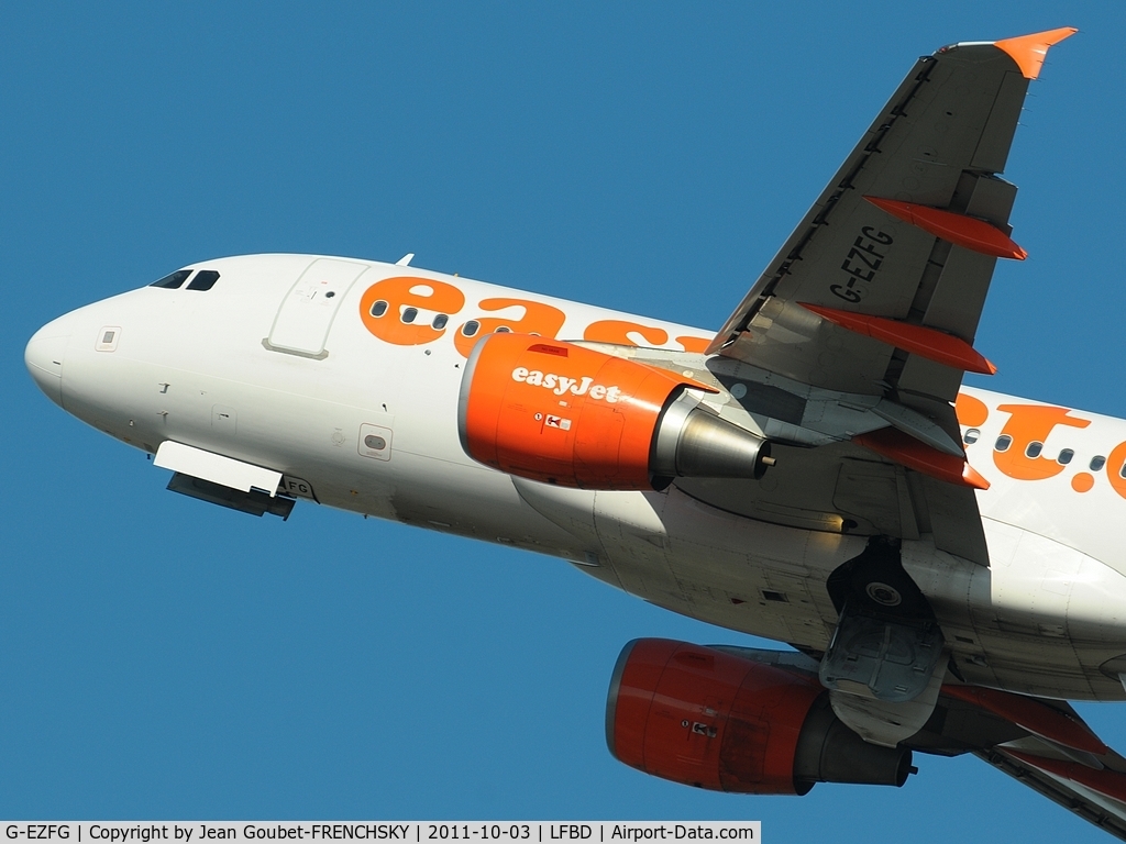 G-EZFG, 2009 Airbus A319-111 C/N 3845, take off 23