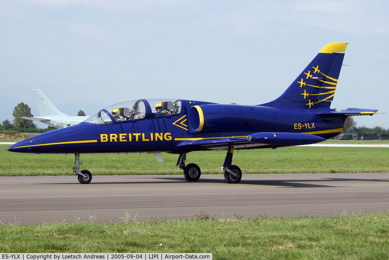 ES-YLX, Aero L-39 Albatros C/N 432905, Breitling Team