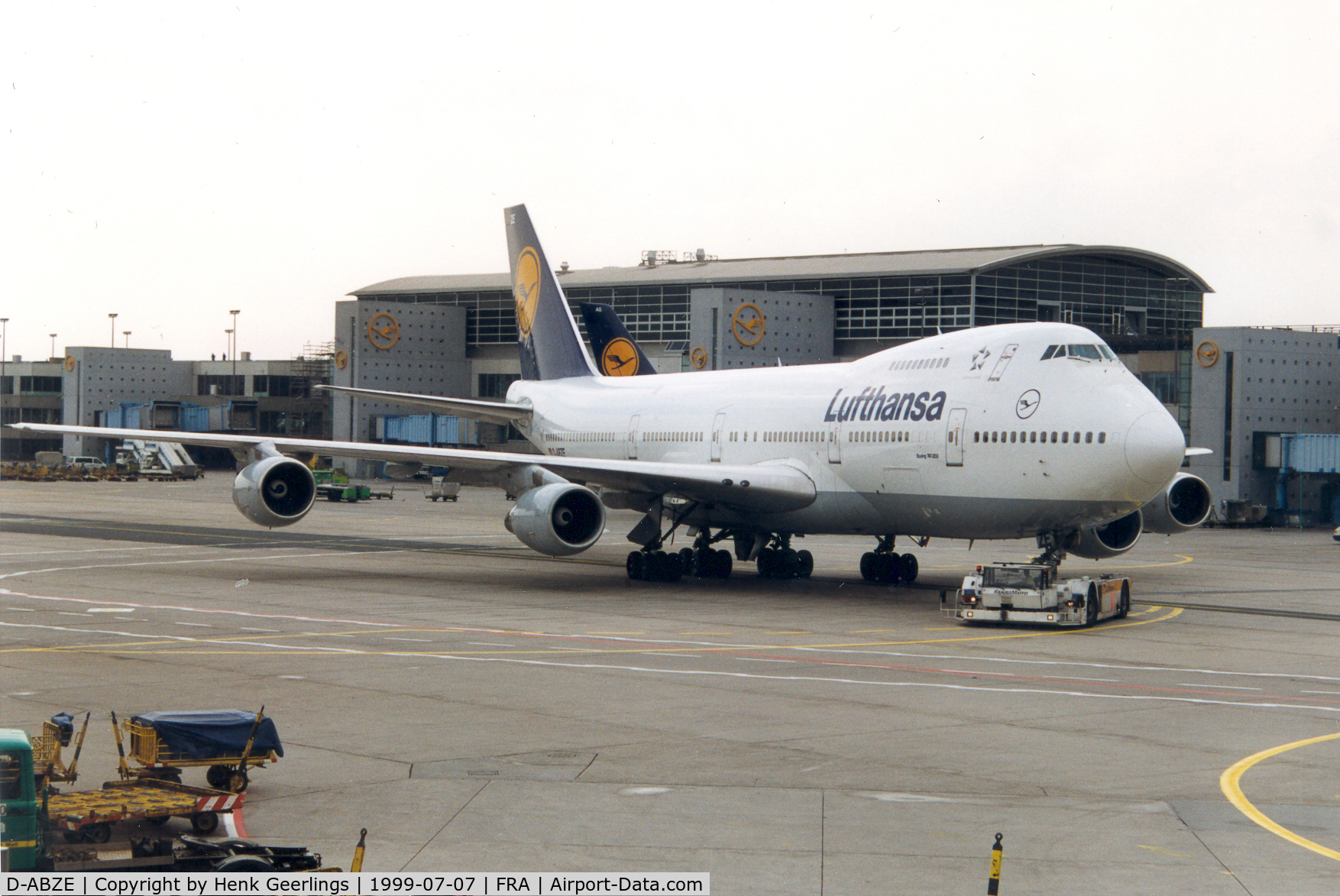 D-ABZE, 1986 Boeing 747-230BM C/N 23509, Lufthansa