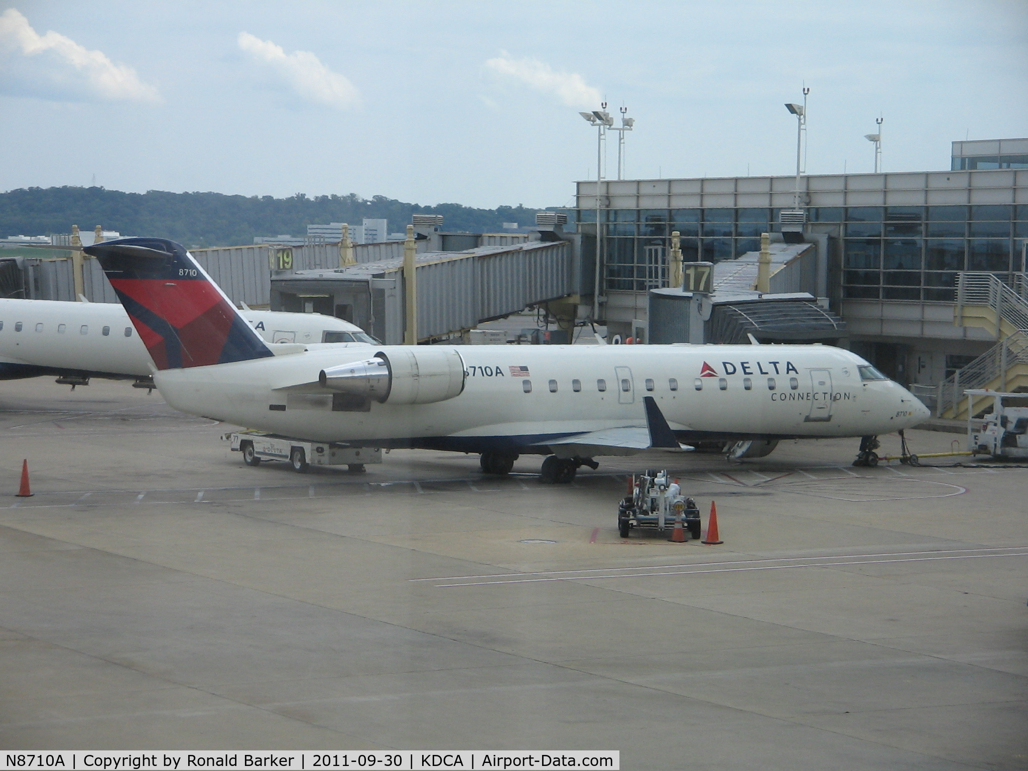 N8710A, 2002 Bombardier CRJ-200 (CL-600-2B19) C/N 7710, DCA, VA