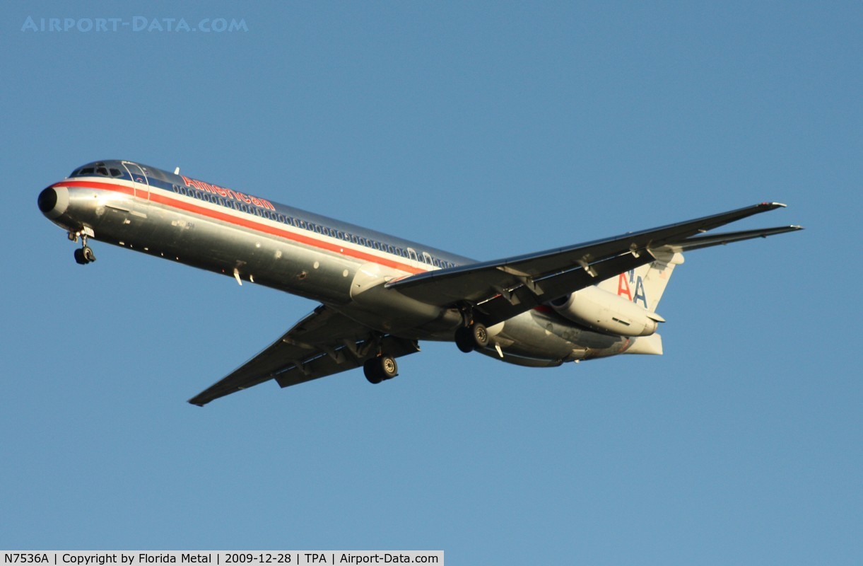 N7536A, 1990 McDonnell Douglas MD-82 (DC-9-82) C/N 49990, American MD-82