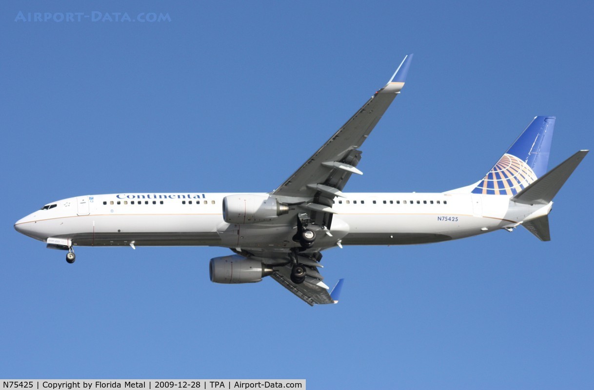 N75425, 2008 Boeing 737-924/ER C/N 33460, Continental 737-900