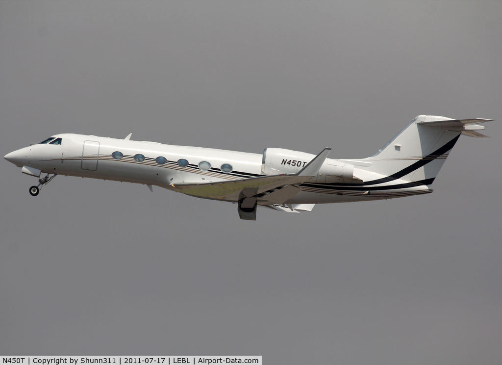 N450T, 2007 Gulfstream Aerospace GIV-X (G450) C/N 4105, Taking off from rwy 25L