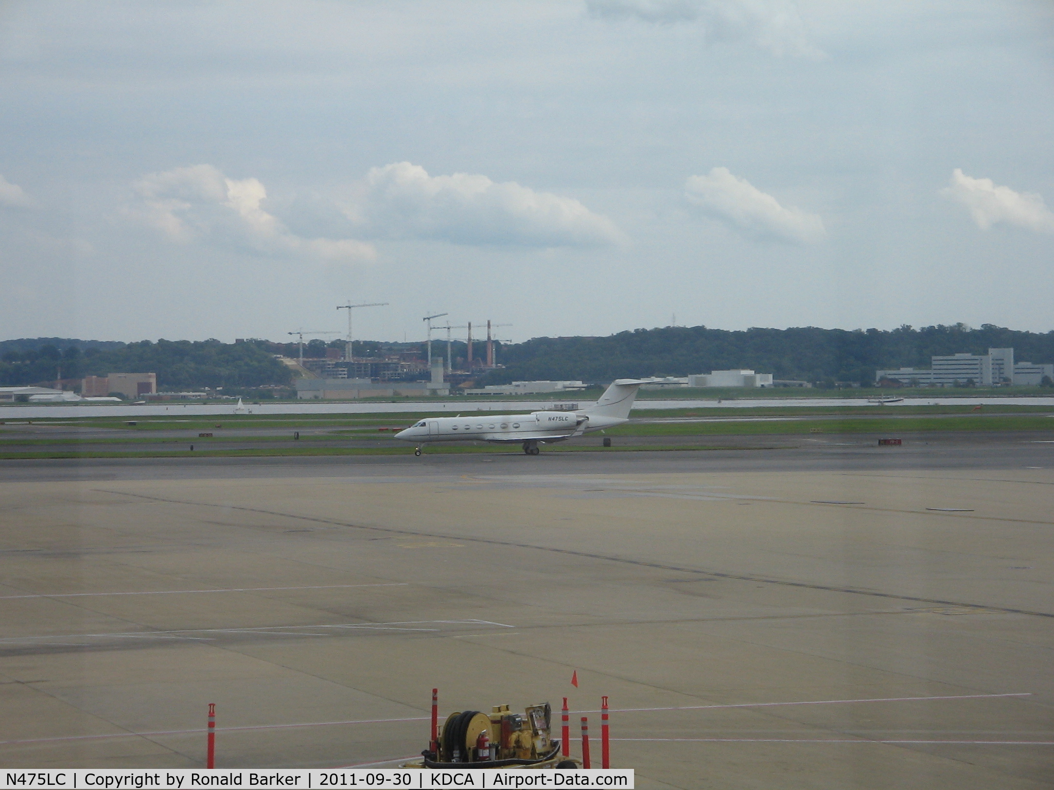 N475LC, 2002 Gulfstream Aerospace G-IV C/N 1472, DCA, VA