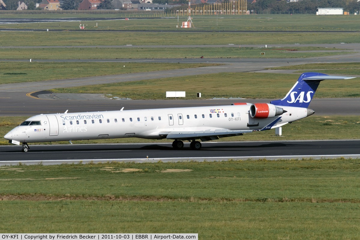 OY-KFI, 2009 Canadair CRJ-900ER (CL-600-2D24) C/N 15242, decelerating after touchdown