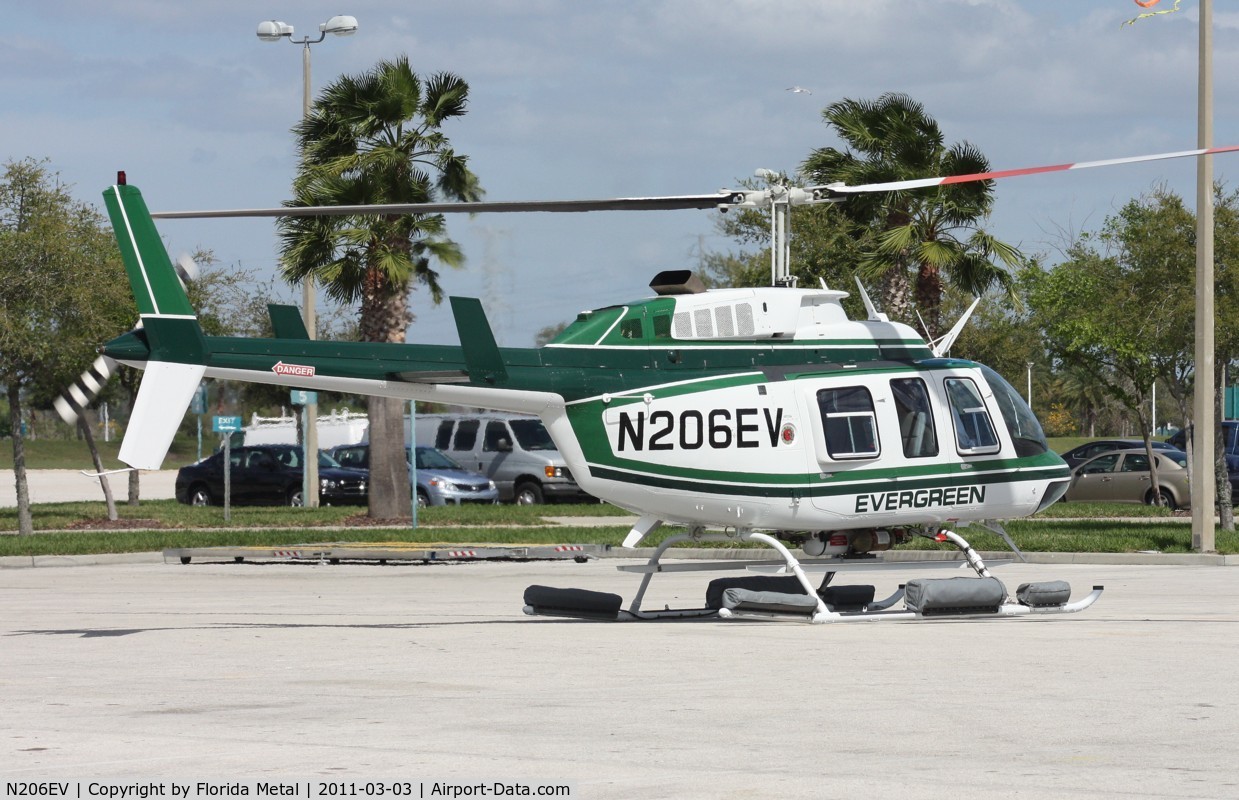 N206EV, 2005 Bell 206L-4 LongRanger IV LongRanger C/N 52311, Evergreen Bell 206 at Heliexpo Orlando