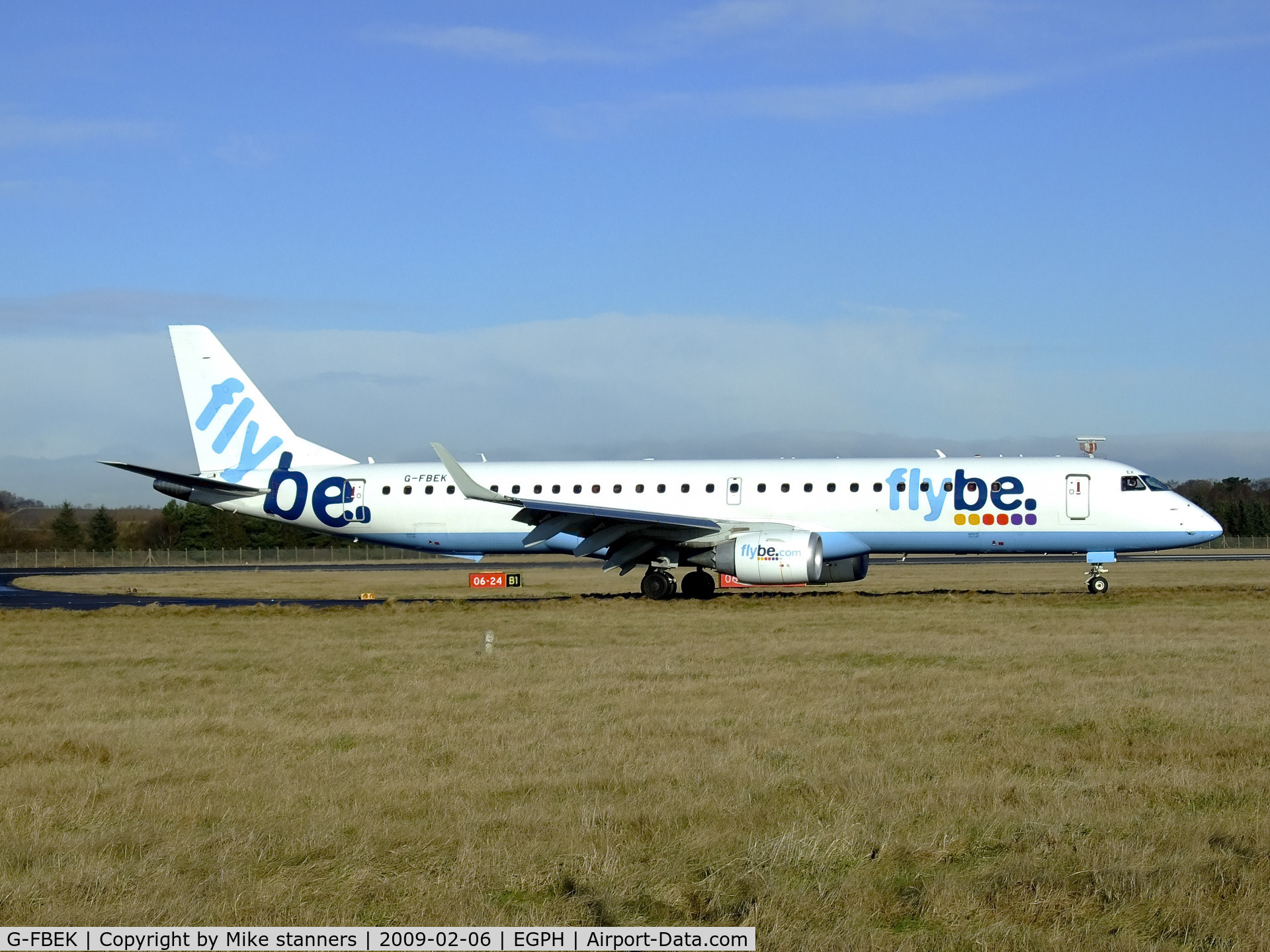 G-FBEK, 2008 Embraer 195LR (ERJ-190-200LR) C/N 19000168, Flybe E190 Arrives at EDI