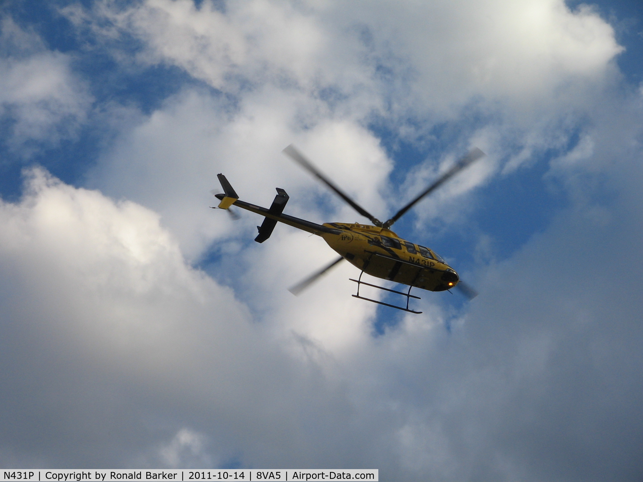 N431P, Bell 407 C/N 53857, Departing UVA