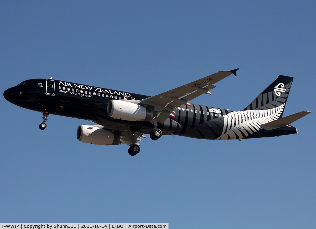F-WWIP, 2011 Airbus A320-232 C/N 4884, C/n 4884 - To be ZK-OJR - 2nd in All Blacks c/s
