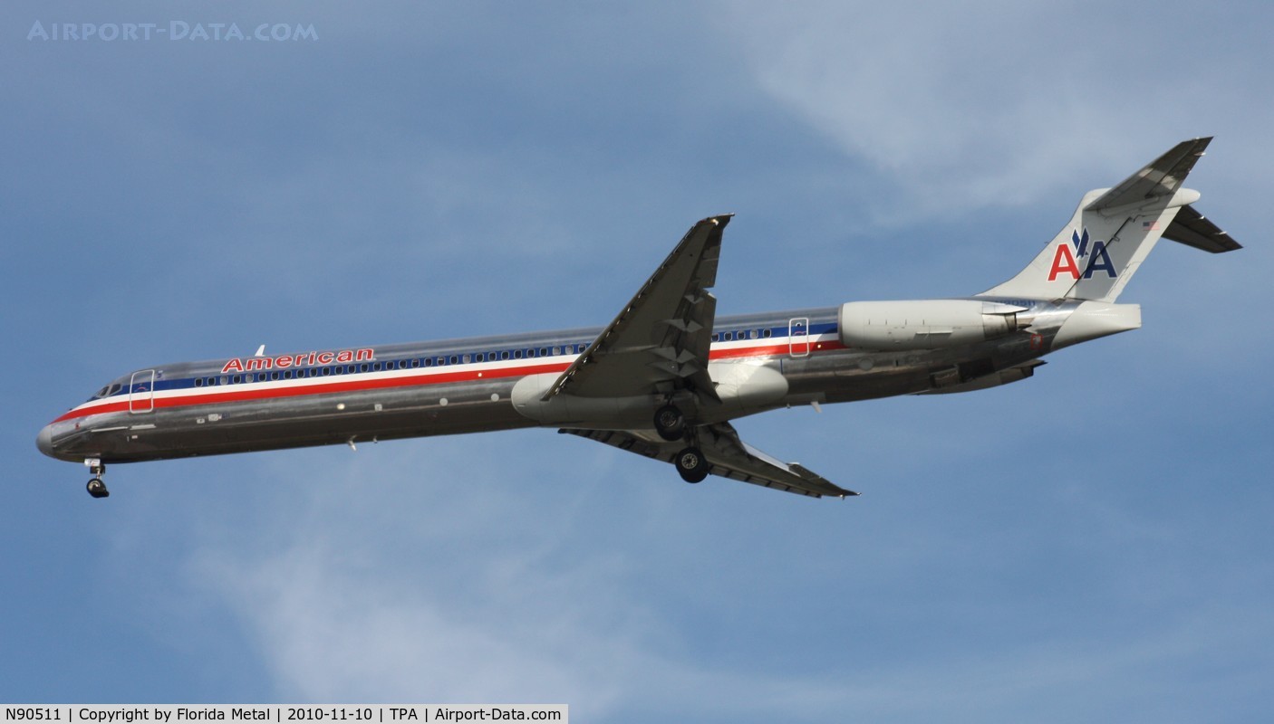 N90511, 1989 McDonnell Douglas MD-82 (DC-9-82) C/N 49805, American MD-82