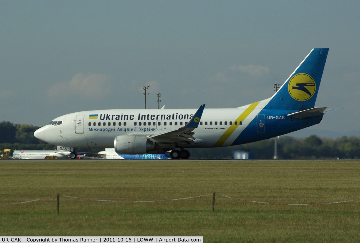 UR-GAK, 1992 Boeing 737-5Y0 C/N 26075, Ukraine International Boeing 737
