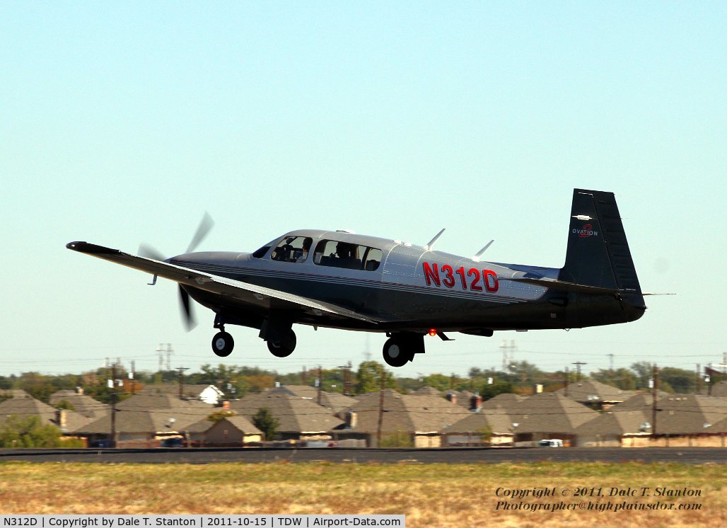 N312D, 2000 Mooney M20R Ovation C/N 29-0255, 2000 Mooney M20R departing Amarillo, TX, Tradewind Airport (TDW).